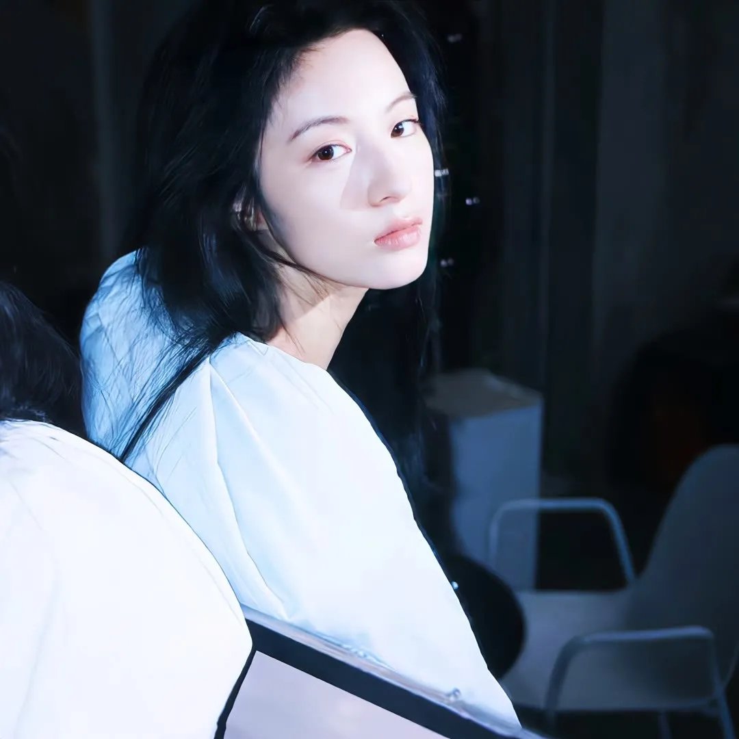 祸水美人大侦探